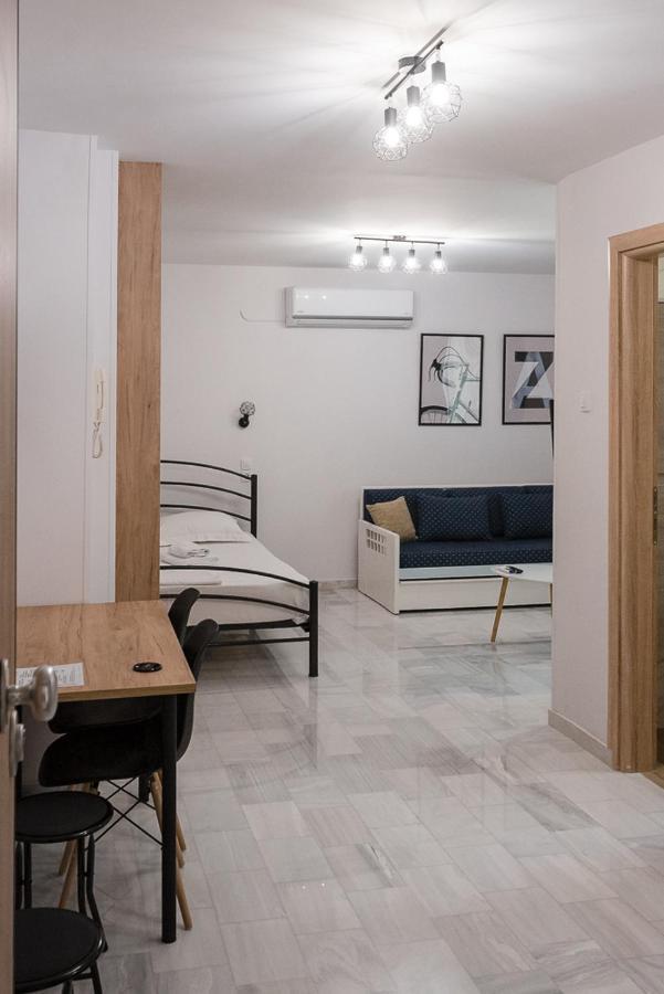Apartment Az Modern Volos